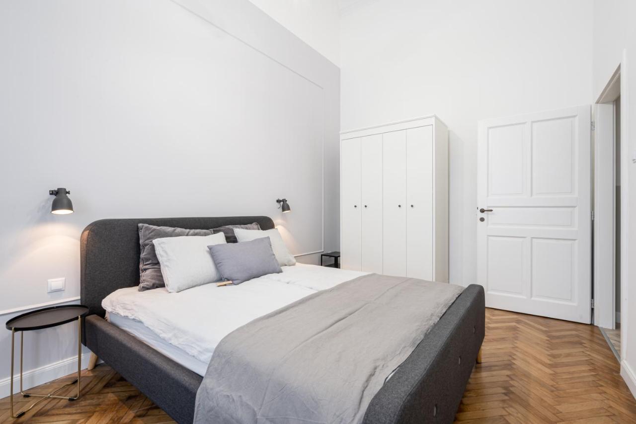 Atmos Glare Apartment Budapest Exterior photo